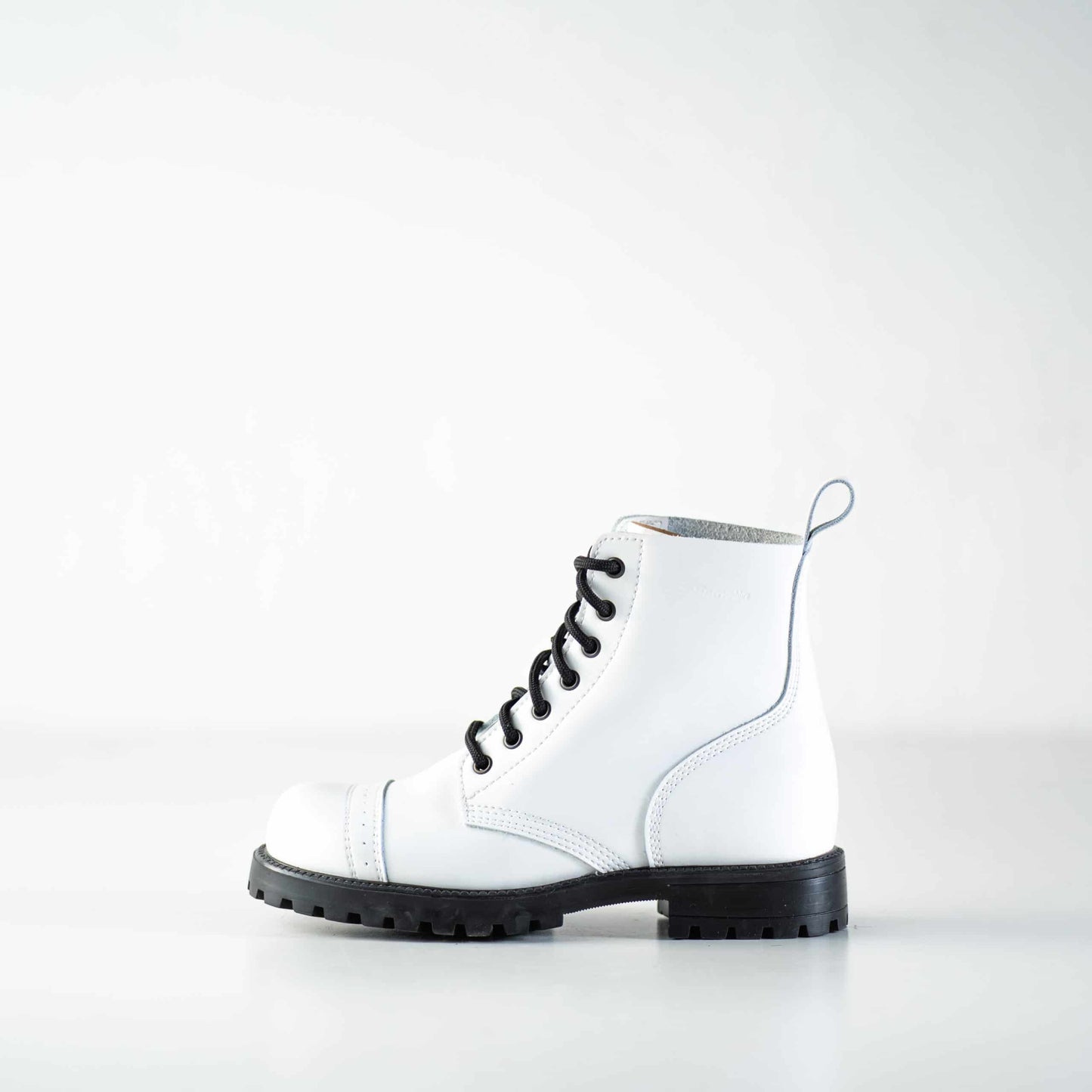 517 aka Aviator Boots - White